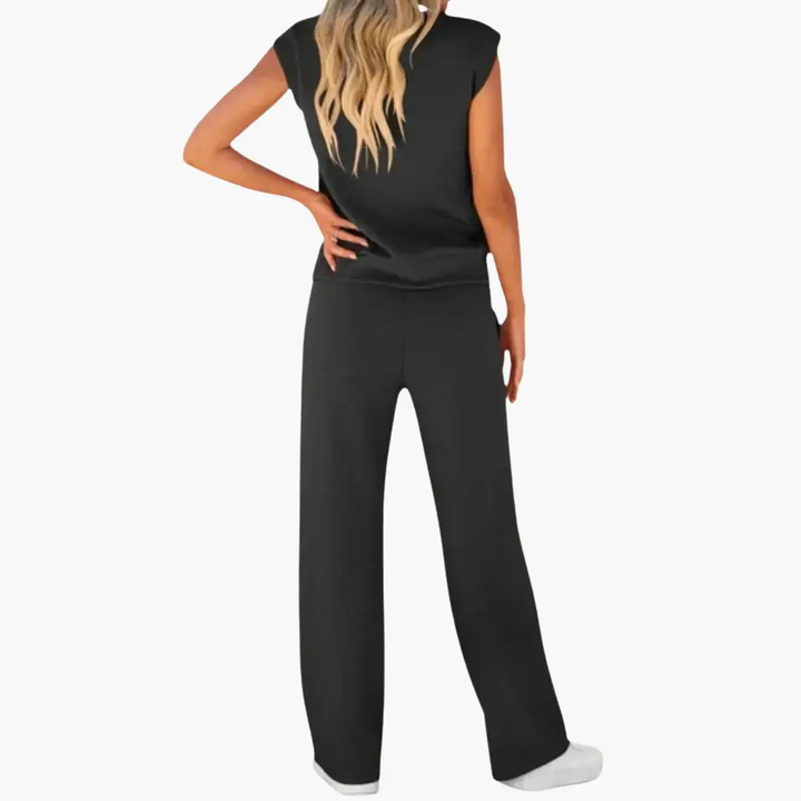 Women's Co Ord Set with Relaxed Fit and Short Sleeves