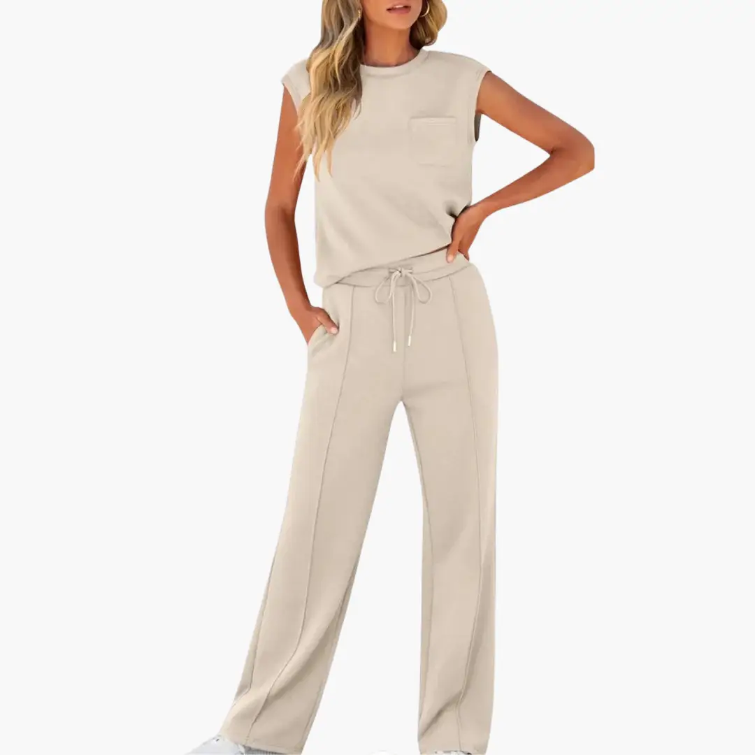 Women's Co Ord Set with Relaxed Fit and Short Sleeves