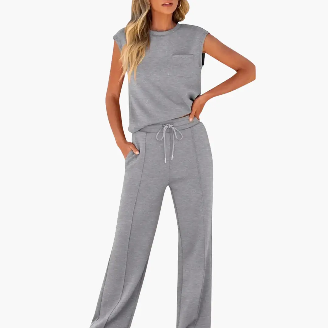 Women's Co Ord Set with Relaxed Fit and Short Sleeves