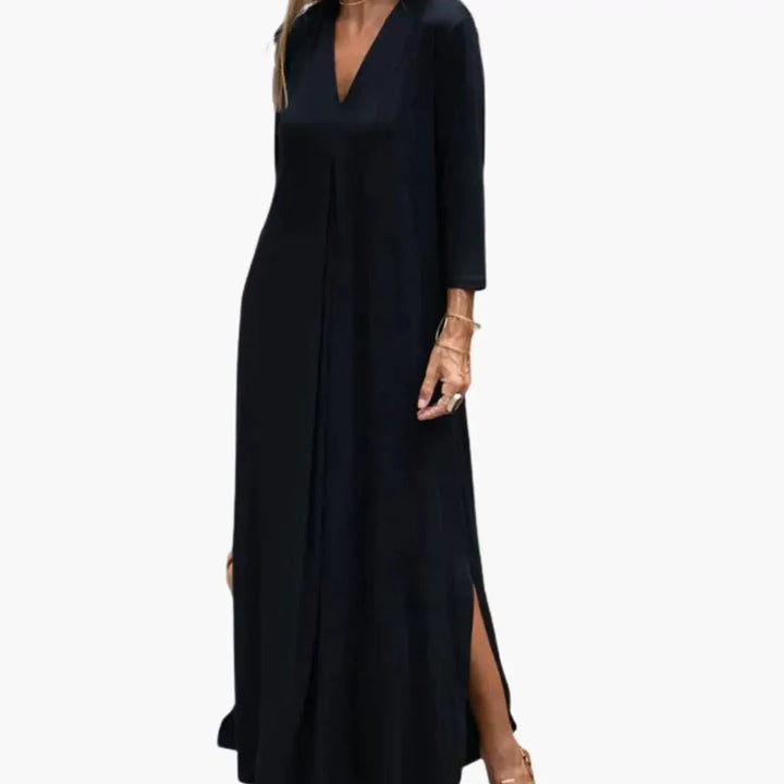 Women’s Long Dress with Round Neckline and Straight Hem