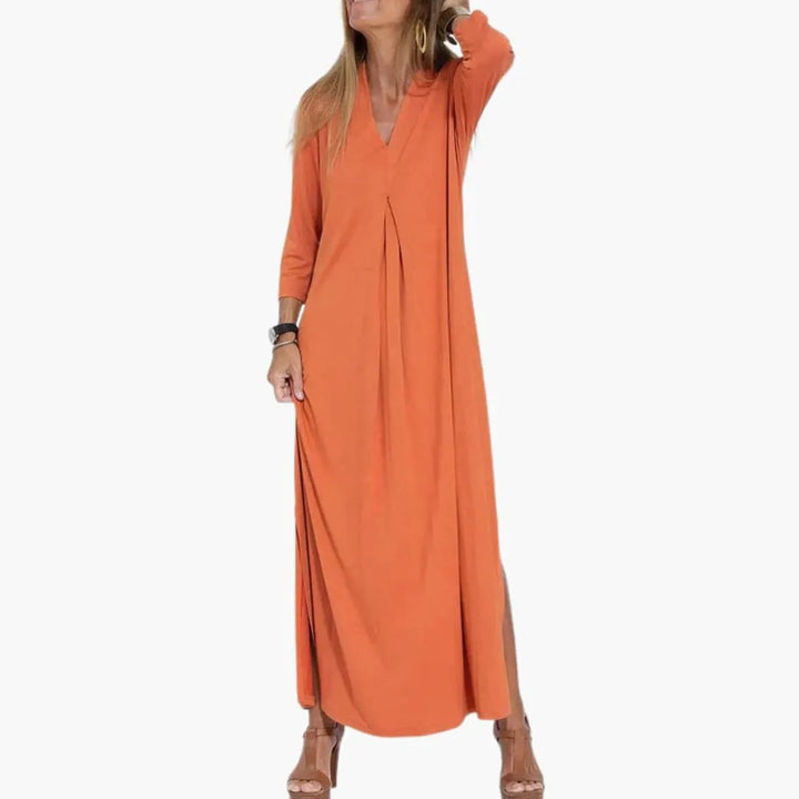 Women’s Long Dress with Round Neckline and Straight Hem