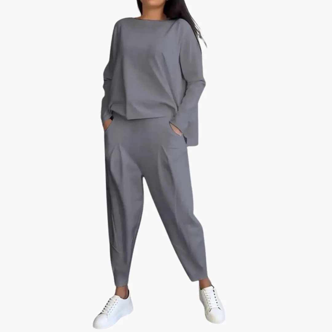 Women’s Long Sleeve Two-Piece Outfit Set – Round Neck Top and Full-Length Pants