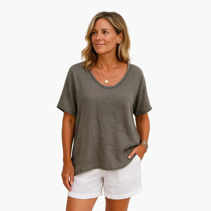 Women's Loose Fit T-Shirt with Round Neck and Short Sleeves