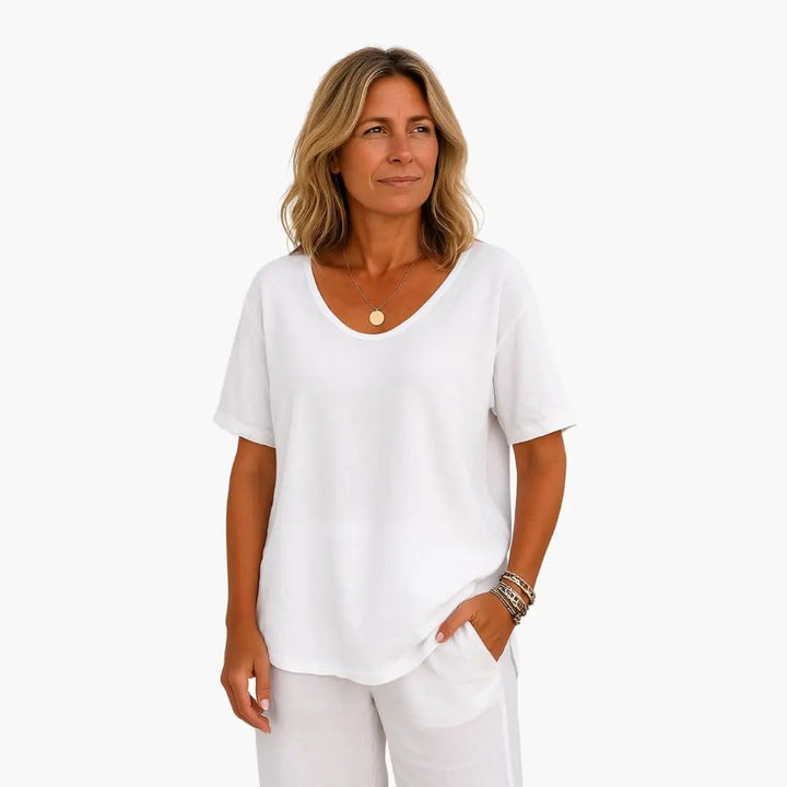 Women's Loose Fit T-Shirt with Round Neck and Short Sleeves