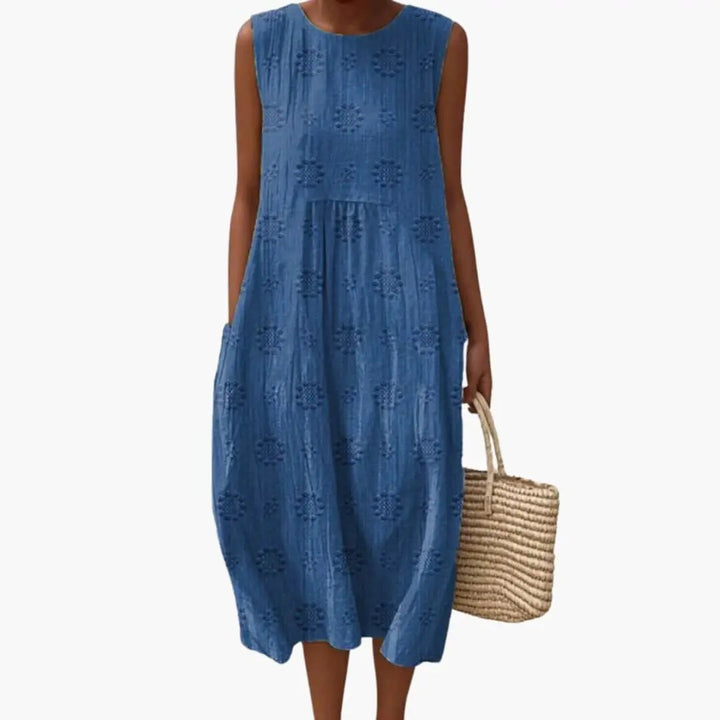 Women's Maxi Dress with Sleeveless Design and Side Pockets