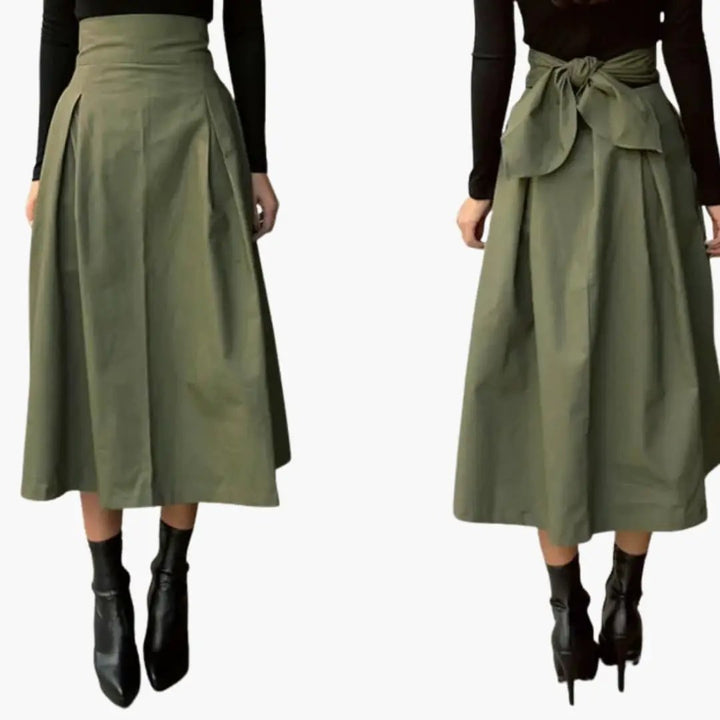 Women's Pleated Skirt with High Waist and Bow Detail