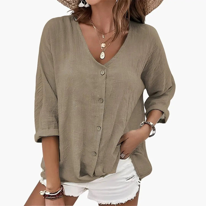 Women’s Scalloped Collar Button-Down Blouse
