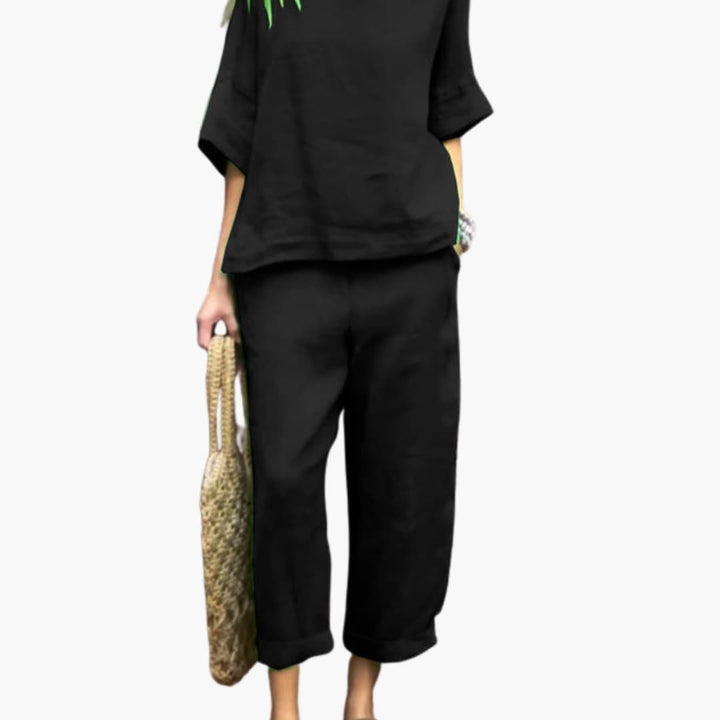 Women’s Short Sleeve Two-Piece Set – Round Neck Top and Elastic Waist Pants