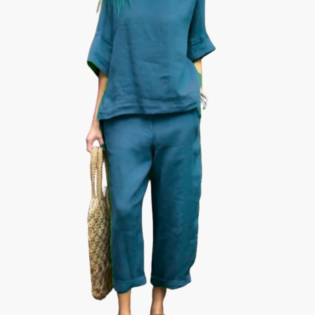 Women’s Short Sleeve Two-Piece Set – Round Neck Top and Elastic Waist Pants