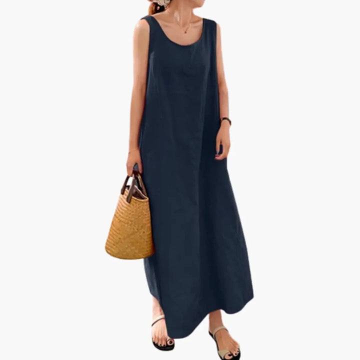 Women’s Sleeveless Dress with Round Neckline and Side Pockets