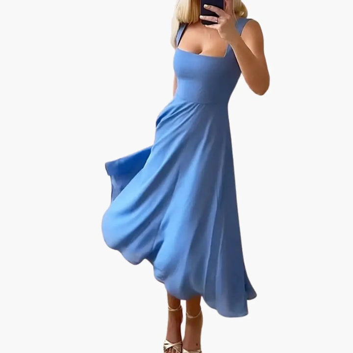 Women’s Sleeveless Dress with Round Neckline and Straight Skirt