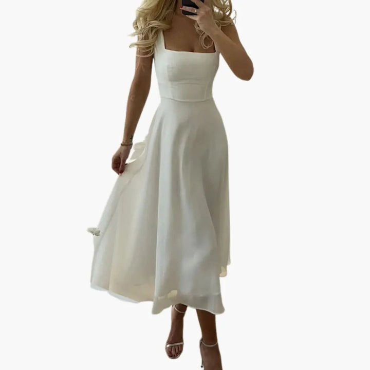 Women’s Sleeveless Dress with Round Neckline and Straight Skirt
