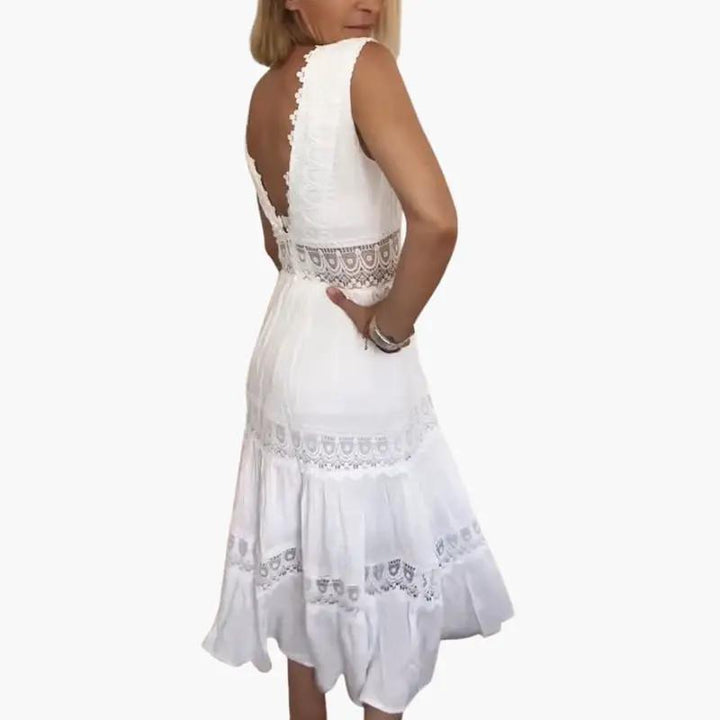 Women’s Sleeveless Lace Maxi Dress with V-Back and Tiered Ankle-Length Skirt