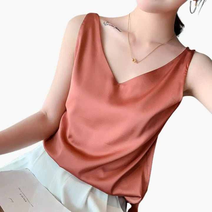 Women’s Sleeveless Tank Top with Loose Cut