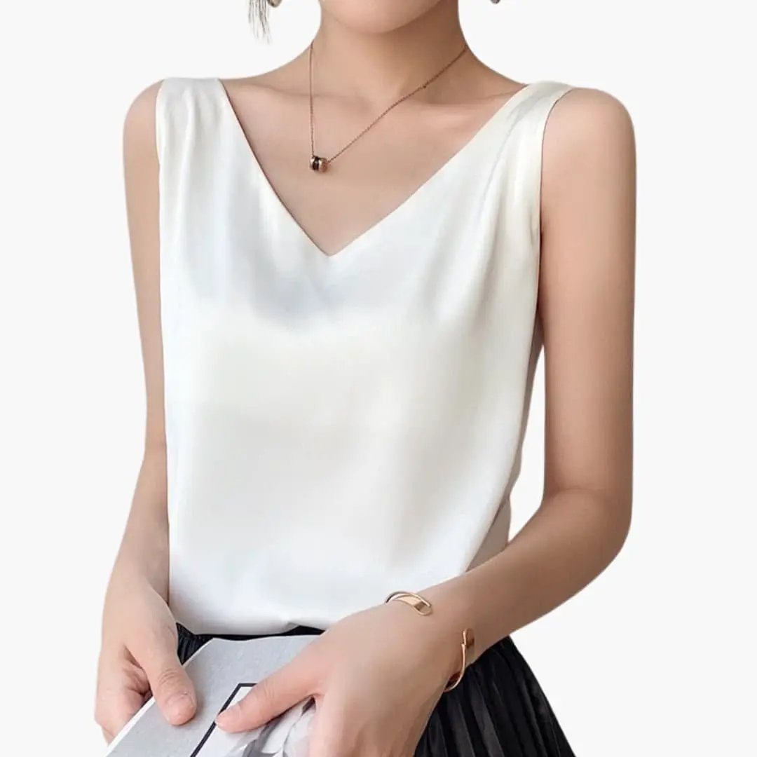 Women’s Sleeveless Tank Top with Loose Cut