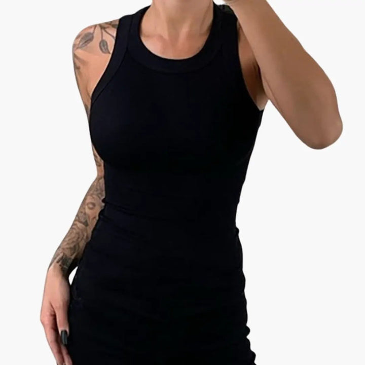 Women’s Sleeveless Top with Breathable Fabric and Slim Fit