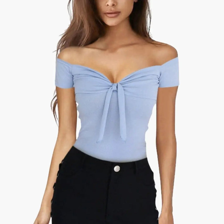 Women’s Slim Cut T-Shirt with Short Sleeves