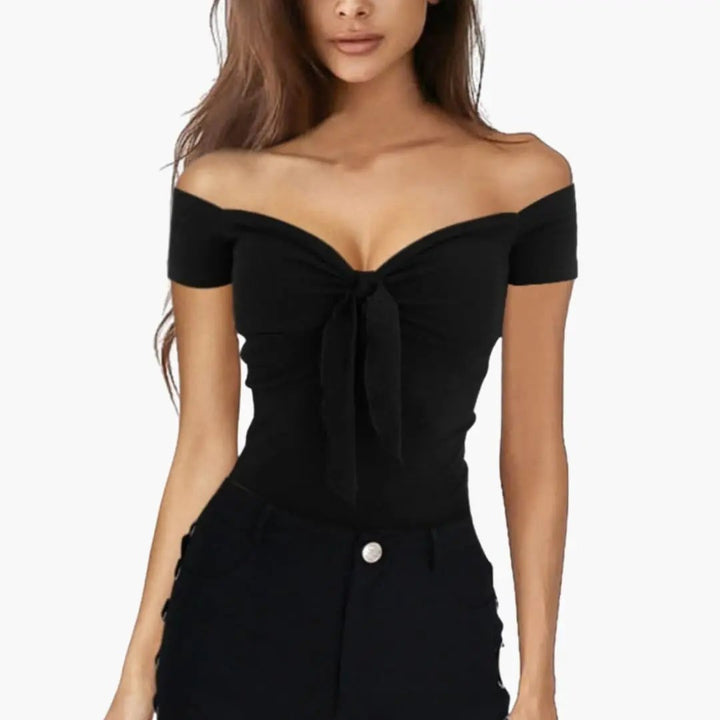 Women’s Slim Cut T-Shirt with Short Sleeves