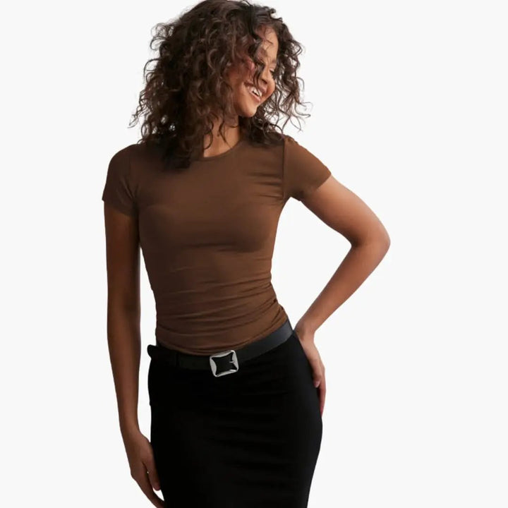 Women’s Slim Fit T-Shirt with Round Neck and Short Sleeves