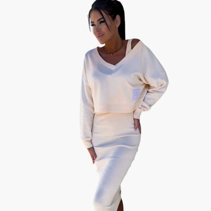 Women’s Sweatshirt Dress with Long Sleeves and Straight Hem