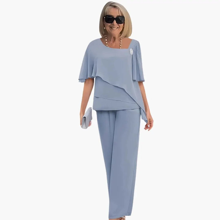 Women’s Two-Piece Outfit Set Short Sleeve Top & Straight Leg Pants Set