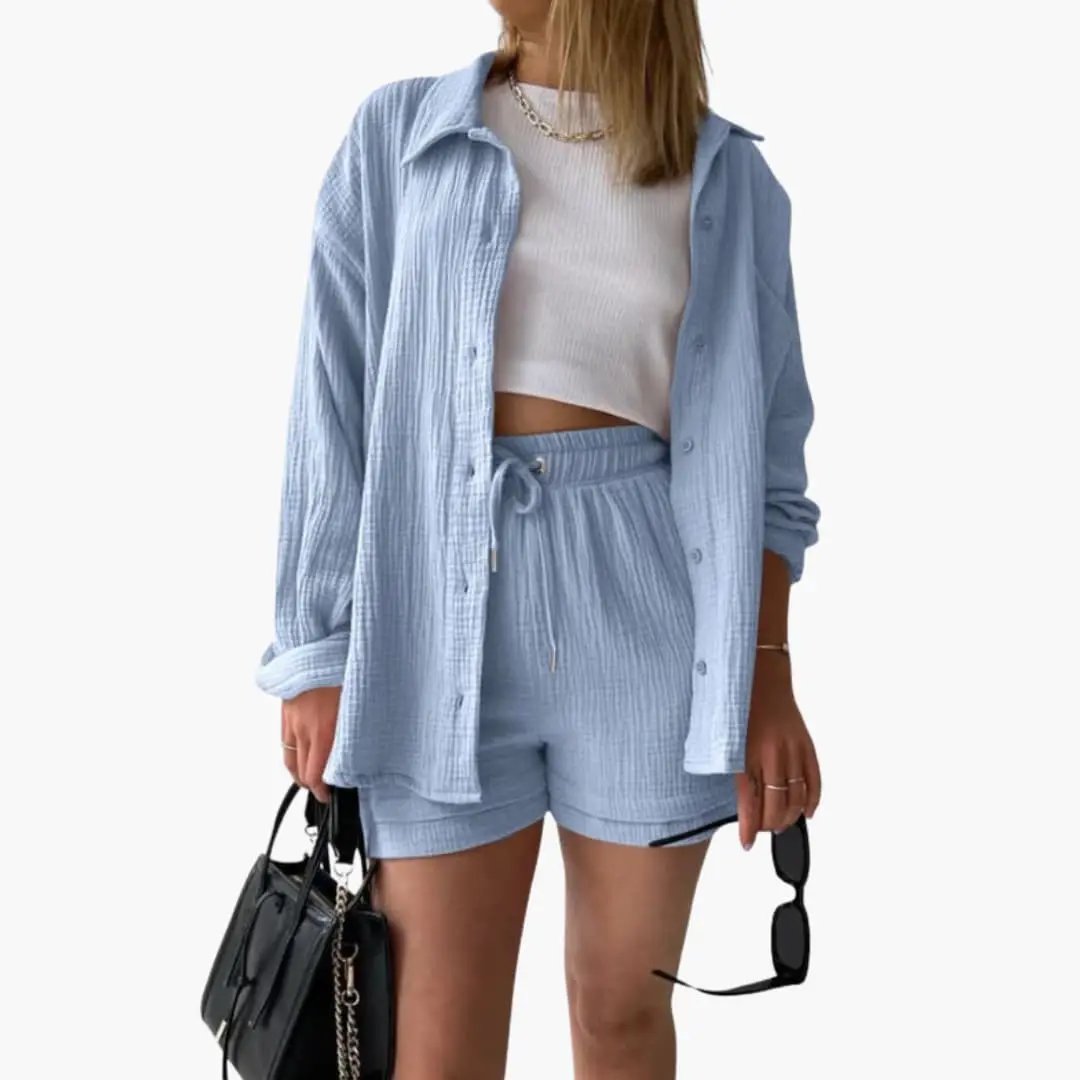 Women’s Two-Piece Shorts Set – Short Sleeve Top and Matching Shorts Outfit