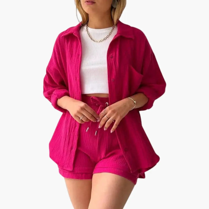 Women’s Two-Piece Shorts Set – Short Sleeve Top and Matching Shorts Outfit