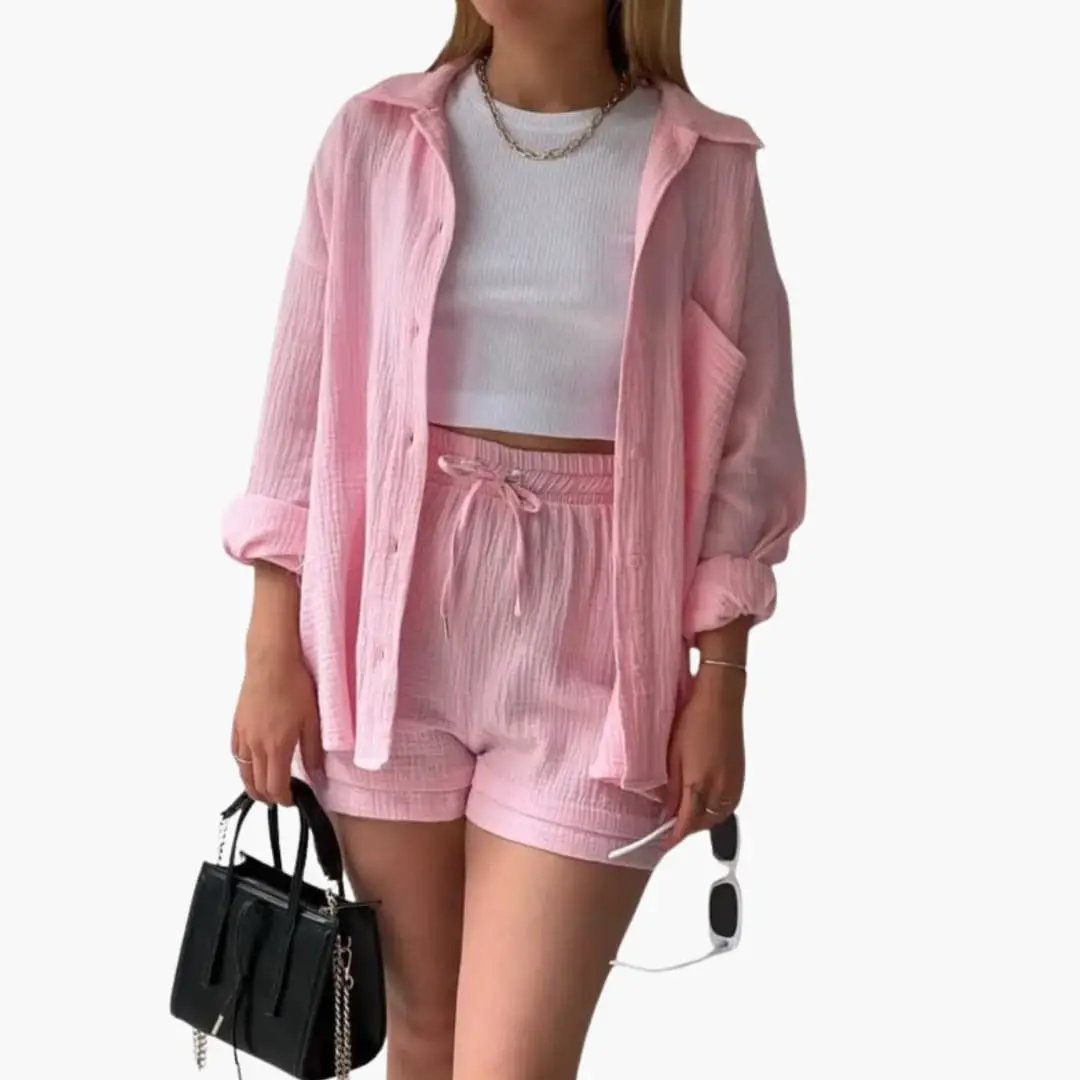 Women’s Two-Piece Shorts Set – Short Sleeve Top and Matching Shorts Outfit