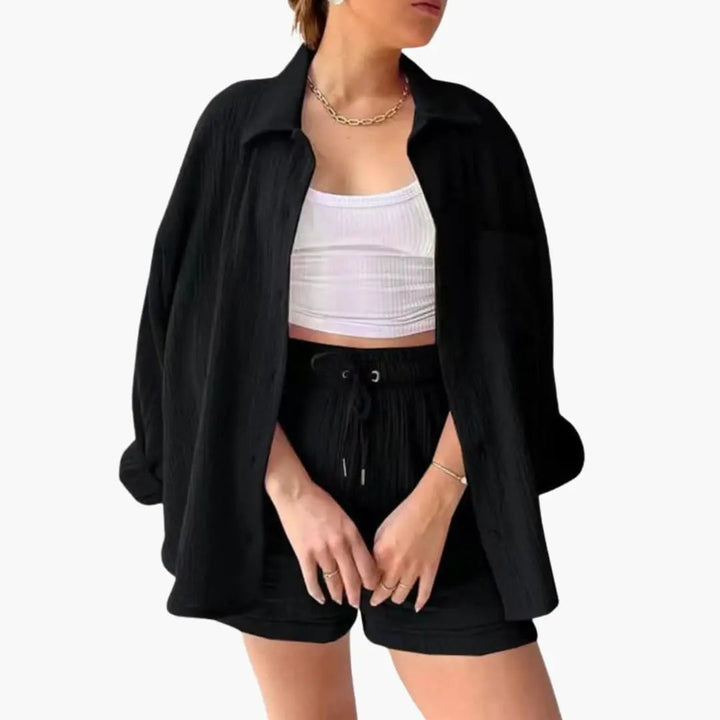 Women’s Two-Piece Shorts Set – Short Sleeve Top and Matching Shorts Outfit
