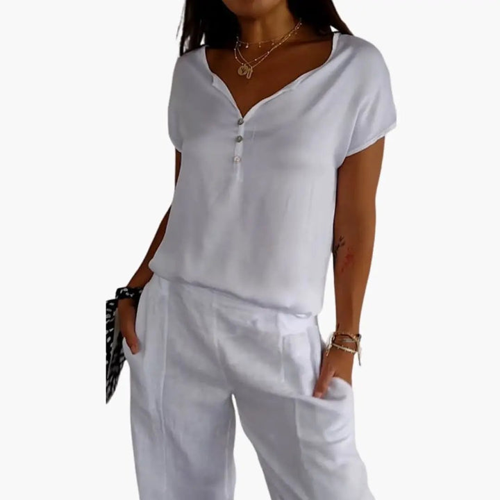 Women’s V-Neck T-Shirt with Loose Fit and Short Sleeves